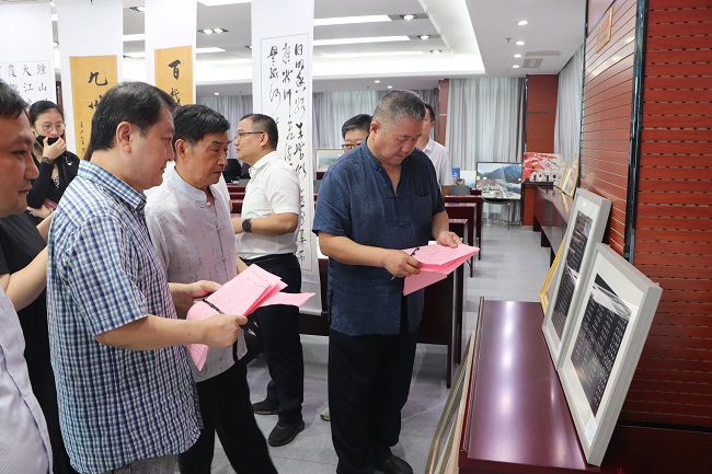 路桥集团“翰墨庆华诞 图画绘初心”职工字画摄影大赛圆满落幕