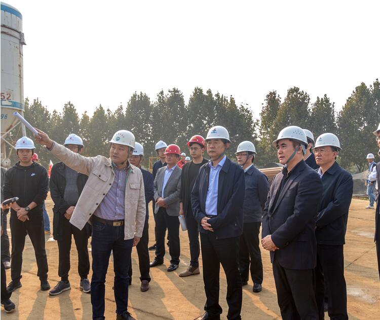 省委常委、常务副省长邓向阳调研安徽立异馆建设