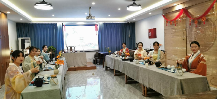 “最美巾帼”女职工合影创意拍评选效果揭晓 
