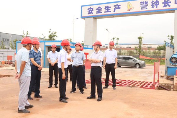 铜陵市委向导胡启书赴长江建投新型修建工业化基地调研