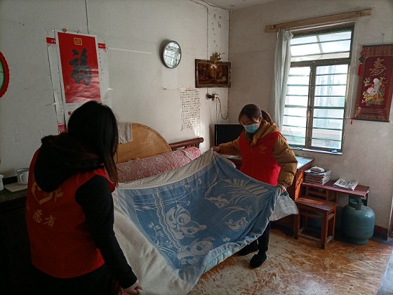 安徽一建团委开展关爱退休老职工活动
