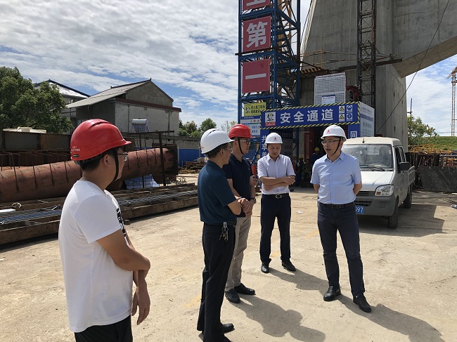 安庆市交通运输局副局长刘萍赴路桥集团G347PPP项目检查指导