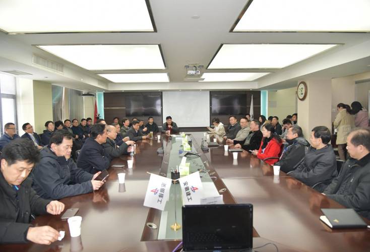 赵时运率集团公司向导班子赴下层单位和项目部团拜