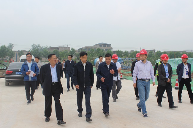 亳州市委常委、常务副市长李军一行赴路桥集团亳蒙高速公路01标项目调研指导