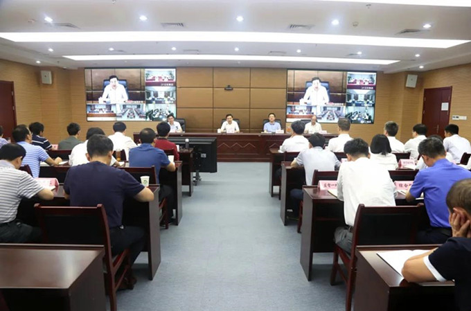 李中在省属企业“三个专项整治”事情调理推进会上强调：坚持全笼罩深条理高标准深入推动三个专项整治落地收效