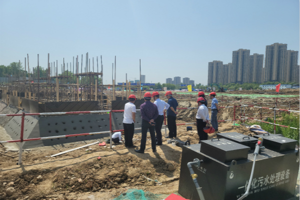 安徽路港公司党委书记、董事长李振标一行赴叶集区未名桥建设项目检查指导