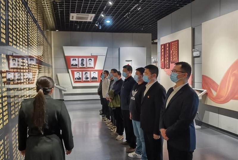 【学绚烂党史 展投资新貌】安建投资阜阳PPP项目开展“学党史思念革命先烈”主题党日活动