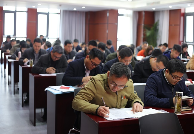 路桥集团乐成举行2017年党务事情职员培训班