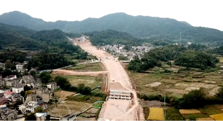 【路桥“竞”行时】G318池殷改建01标：全心组织 全力推进 实现超产