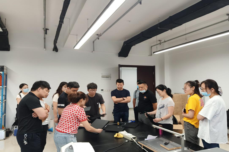 安徽建科质检二站圆满完成修建节能企业楼地面隔声保温质料见证磨练事情