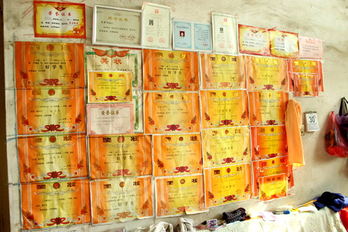 安建地产落实十九大“精准扶贫、精准脱贫”理念系列报道一：扶贫济困送温暖 责任国企献爱心