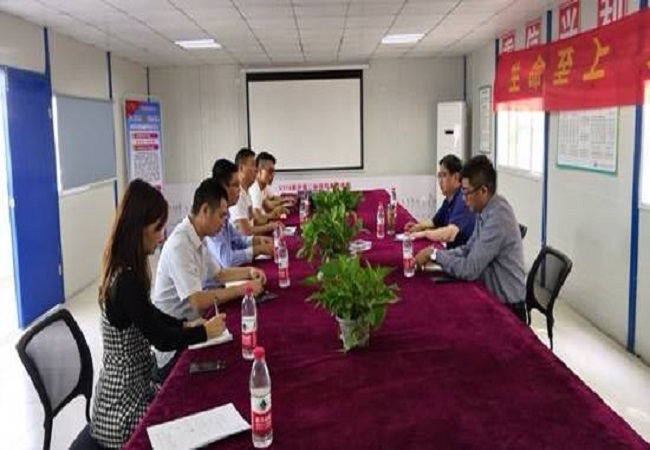 路桥集团党委副书记、总司理欧阳志宜莅临庐江县S316巢庐路项目调研指导