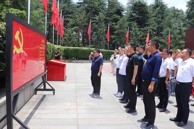 【奋斗百年路 启航新征程】路桥集团二分公司党总支赴湖南长沙、韶山开展主题党日活动