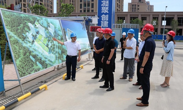 阜南县副县长倪捷到安建总承包阜南中医院新区二期项目调研