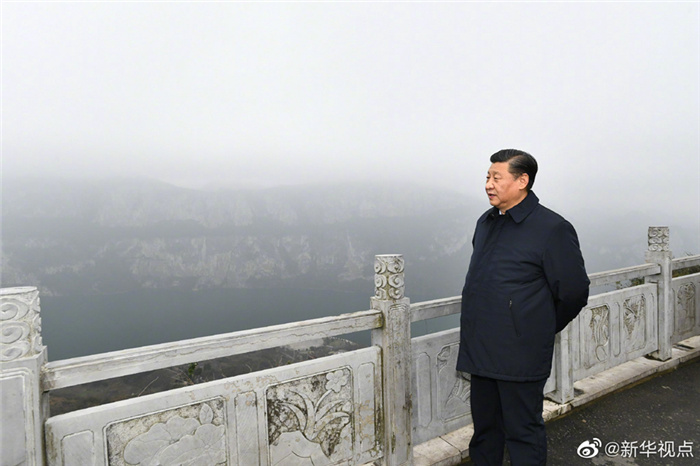 习近平赴贵州考察 向天下人民致以新春祝福