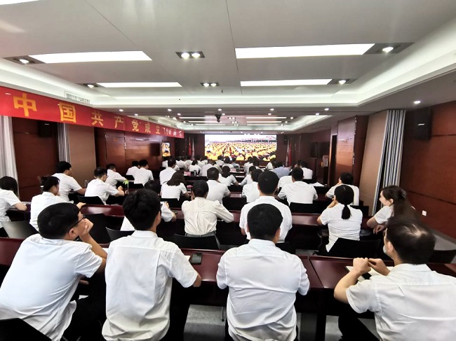 路桥集团组织收听收看庆祝中国共产党建设100周年大会