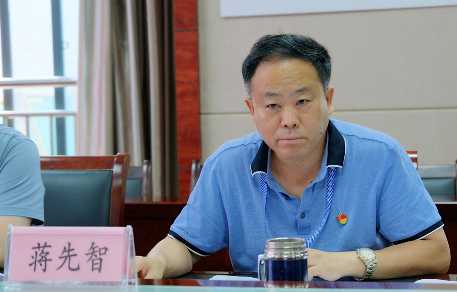 集团党史学习教育第三指导组到技师学院指导行政党支部专题组织生涯会