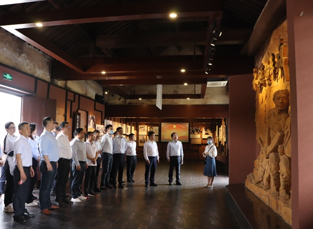 【学史明理，，学史力行】安建金融与浦发银行合肥分行开展“凝心聚力学党史，，砥砺前行强党性”党史教育活动