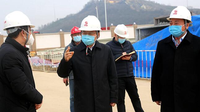 李中在省能源集团和军工集团调研督导时强调:抓紧抓实抓细疫情防控事情 精准有序扎实推动复工复产