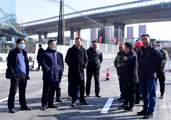 股份公司党委副书记、副总司理孙学军调研安徽路桥流通二环（西南环）项目