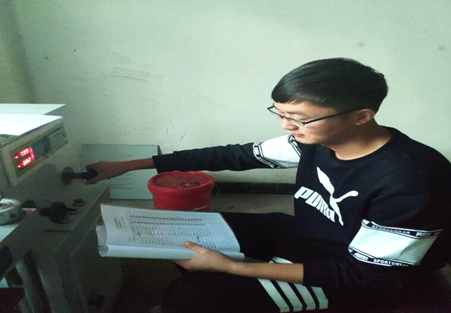 新时代的路港青年之六：青春立功新时代 精益求精铸匠心