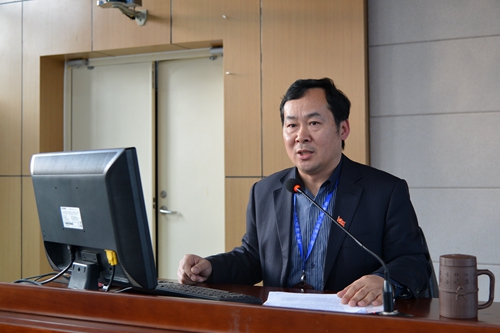 深入学习贯彻党的十九大精神  起劲开创学院刷新生长新时势--------学院党委书记张卫东上党课