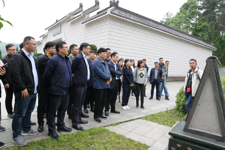 安徽365英国上市“学党史 迎大庆 营生长”系列报道（五）：学思践悟笃定初心 明理增信崇德力行