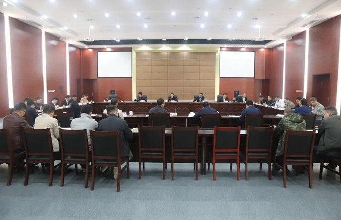 李中在省国资委党委理论学习中心组（扩大）学习会务虚会上强调 认真学习贯彻习近平总书记考察安徽主要讲话精神 高质量体例“十四五”生长妄想和国企刷新三年行动实验方案