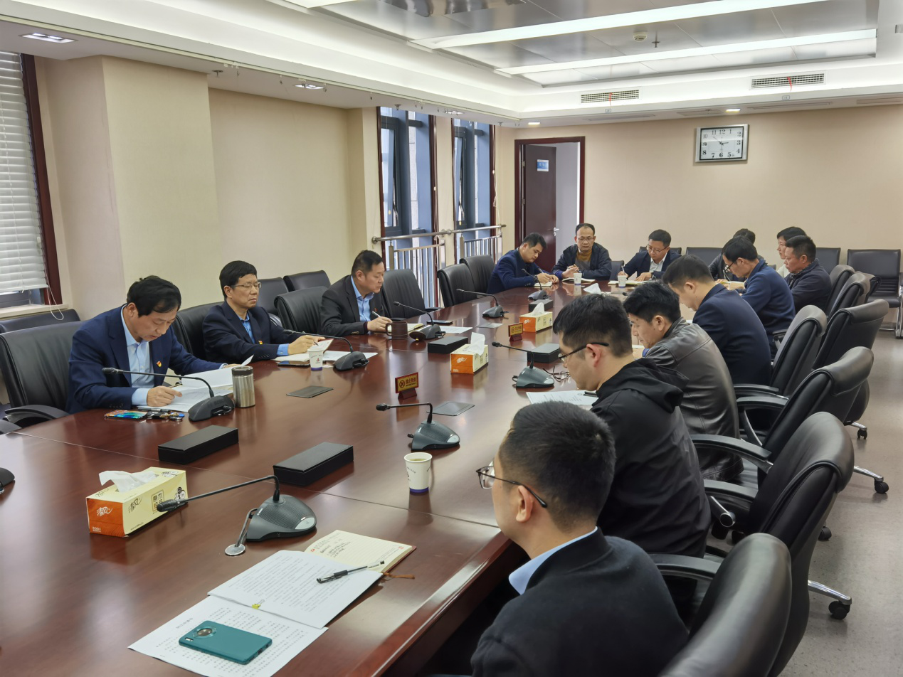 机关第三党支部学习党的十九届五中全会精神