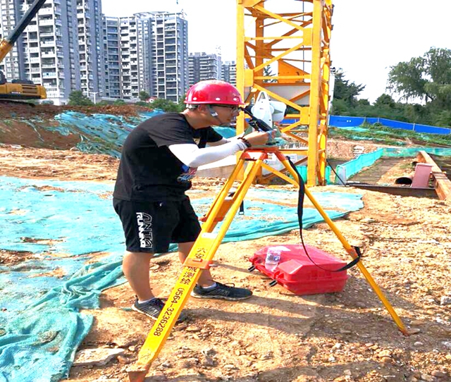新时代的路港青年之五：我是建设一块砖，，，，那里需要那里搬