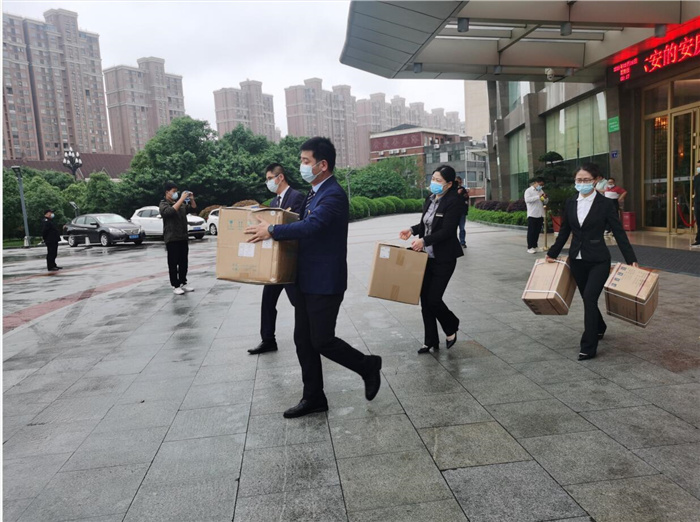 同心战争！六安旅馆为援助六安医疗队提供后勤包管