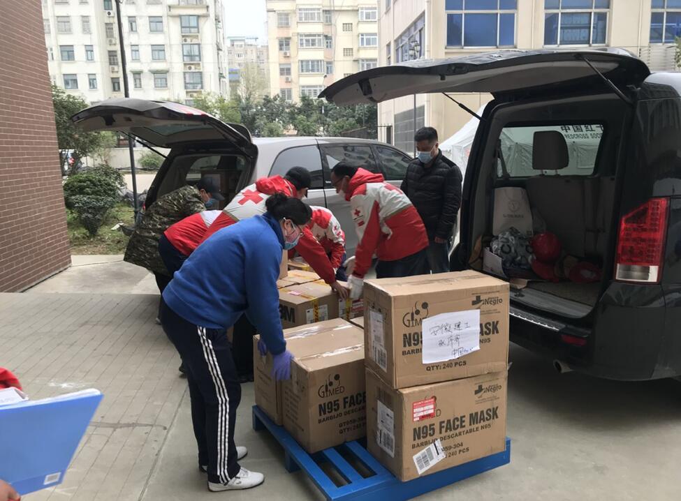 集团起劲从外洋采购防疫物资驰援抗疫一线