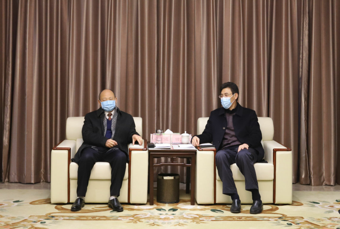 365英国上市与中建五局举行战略相助协议签约仪式
