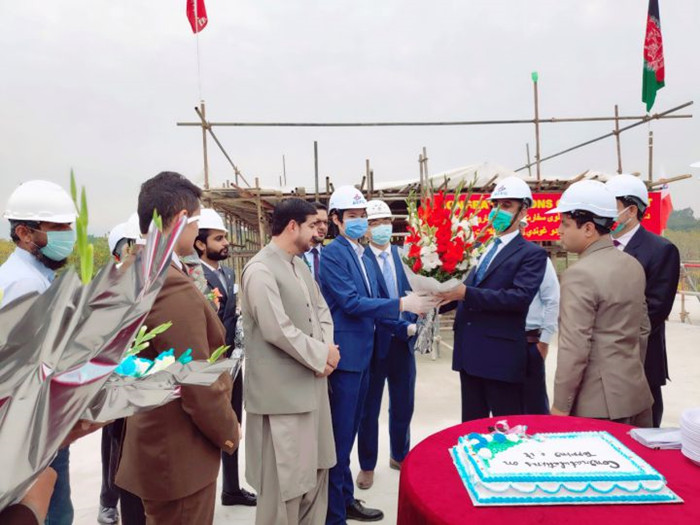 阿富汗驻巴基斯坦大使出席安徽365英国上市阿富汗驻巴使馆项目封顶仪式