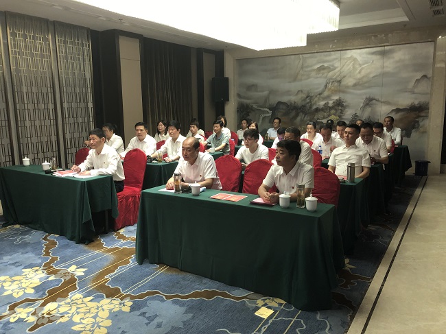 讲述党史故事  传承红色基因——服务中心开展党史学习教育宣讲