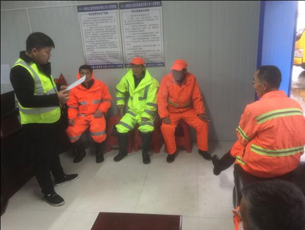 战风雪，，，，保通行，，，，安徽路港在行动