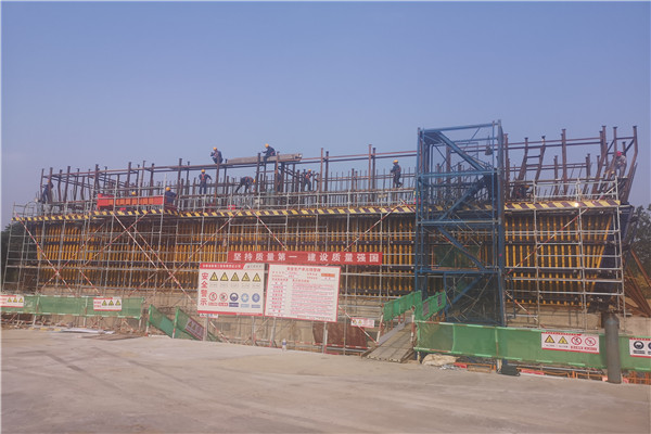安徽路港劳动竞赛系列报道6：路港公司跑出项目建设加速率32个项目实现满产超产