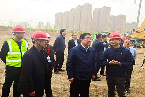 马鞍山市委副书记、市长袁方一行赴安徽路港宁芜高速改扩365英国上市程01标调研指导