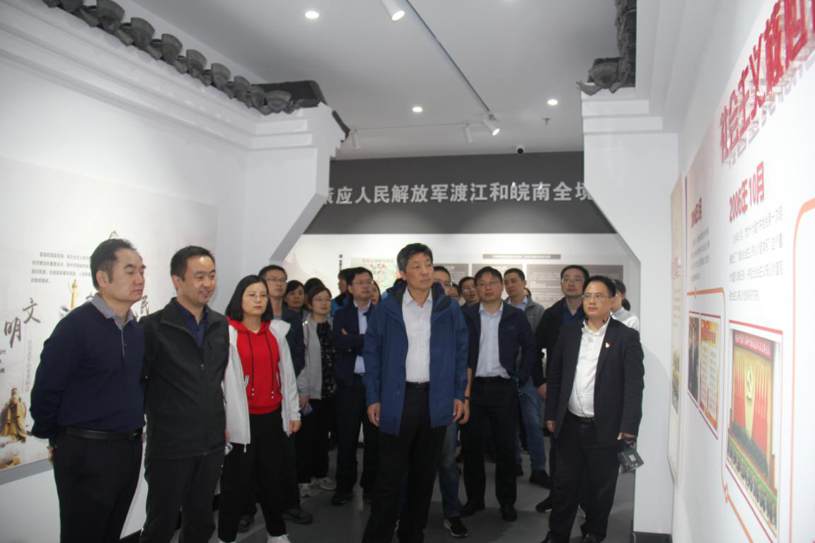 集团机关全体党员赴安徽365英国上市绩溪PPP项目开展主题党日活动