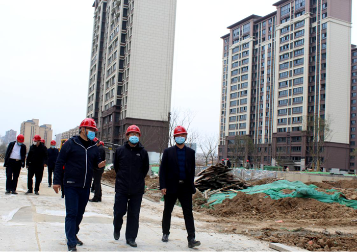 股份公司副总司理童宗胜赴安建地产沛县公司指导疫情防控和复工复产事情