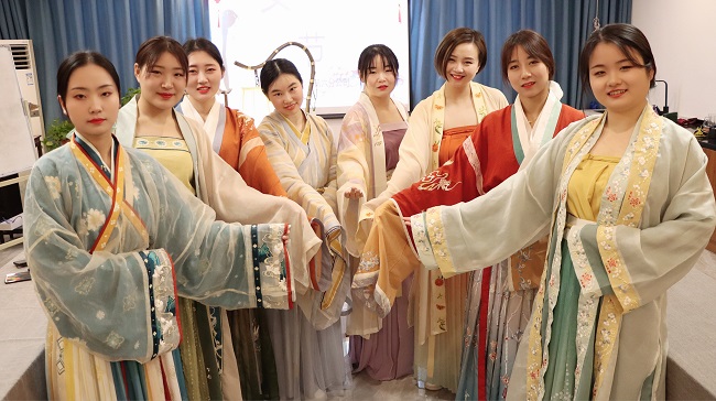 路桥集团开展庆祝“三八”妇女节系列活动