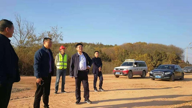 凤阳县委书记徐广友一行莅临路桥集团凤阳山02标项目调研指导事情