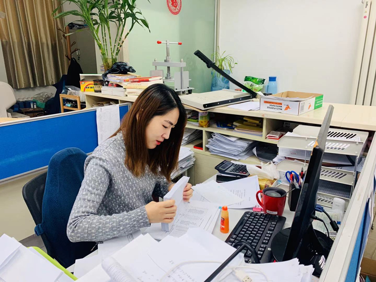 　安徽三建：“三八”节，，，，，，坚守岗位你最美 