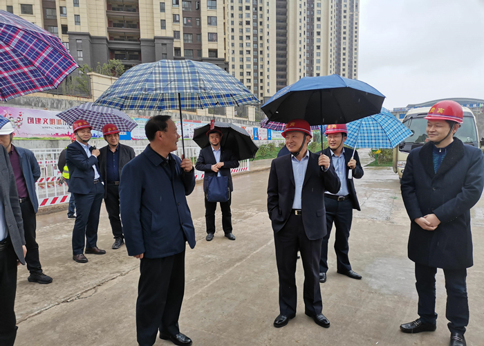 赵时运与六安市市长叶露中举行谈判