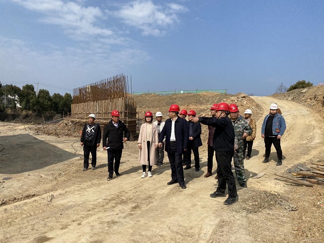 祁门县委副书记、县长熊言松一行调研路桥集团祁门EPC项目复工复产事情