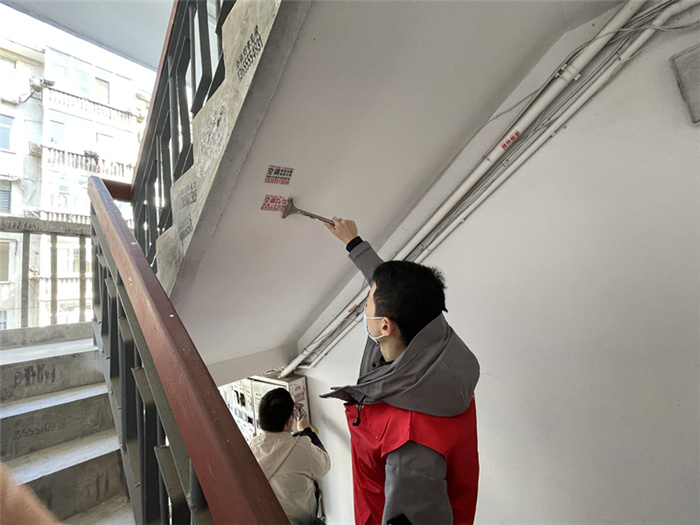 学雷锋树新风 做文明建材人--安建建材机关党总支开展“学雷锋”活动 