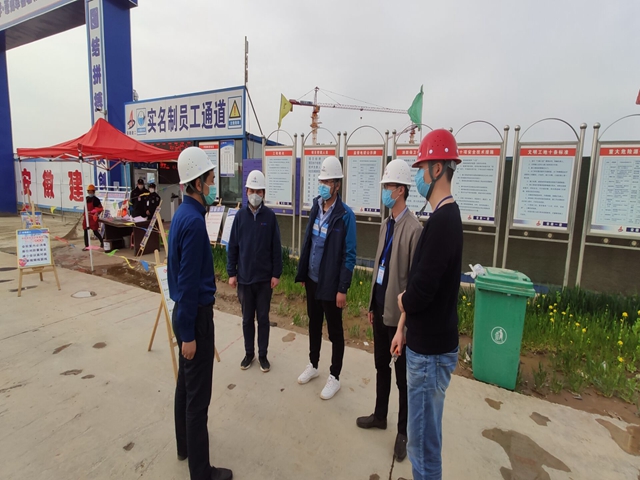 365英国上市控股副总司理霍向东赴安徽一建圣桦亳州幸福城项目调研指导事情