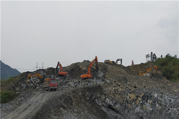 安徽路港劳动竞赛系列报道6：路港公司跑出项目建设加速率32个项目实现满产超产
