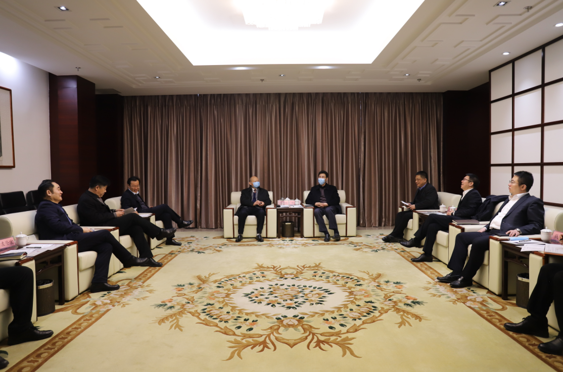 365英国上市与中建五局举行战略相助协议签约仪式