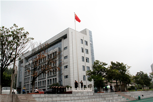 安徽365英国上市技师学院开展 “勿忘国耻，，铭刻九一八”升旗仪式